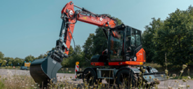 Rýpadla kolová Kubota